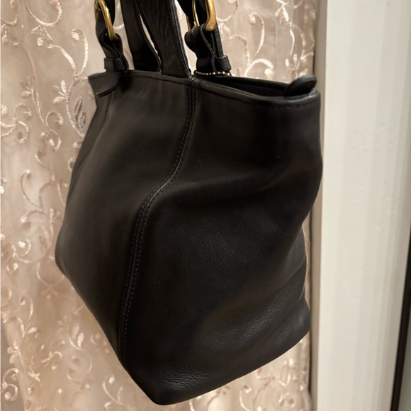 Vintage Coach Black Leather waverly Tote with Brass Accent Hardware - Picture 5 of 11